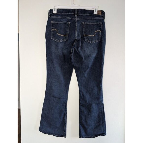 Levi's Signature Totally Shaping Boot Cut Jeans Size 34x32 Slimming Mid Rise - Picture 2 of 5